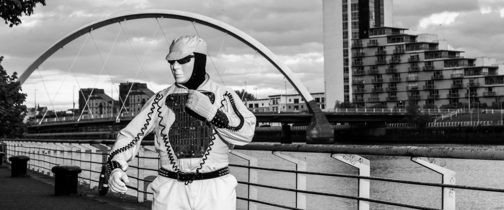 Robert the Robot Glasgow robotic mime performer since 1983